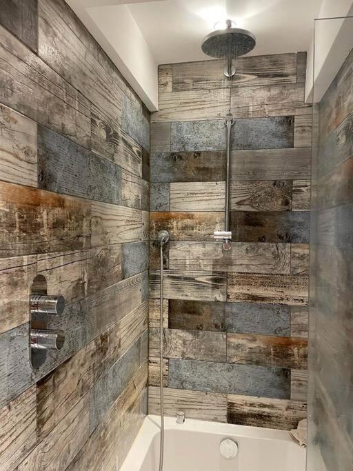 Beautiful 1600'S Loft Apartment. Веар Екстер'єр фото